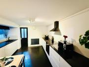 House 4 Bedroom For Rent Cardiff Cardiff 4599 ES95536753