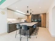 House 4 Bedroom For Sale Epping Forest Greater London...