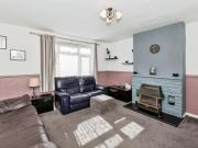 House 4 Bedroom For Sale Maidenhead Windsor And...