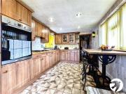 House 4 Bedroom For Sale Maidstone Kent 500000 ELS93765178