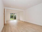 House 4 Bedroom For Sale Newcastle Under Lyme...