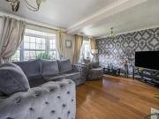 House 4 Bedroom For Sale Nuneaton Warwickshire 480000...