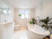House 4 Bedroom For Sale Romford Greater London 725000...