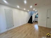 House 4 Bedroom For Sale Romford Greater London 770000...