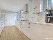 House 4 Bedroom For Sale Romford Greater London 950000...