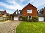 House 4 Bedroom For Sale Wokingham Wokingham 700000...