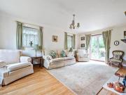 House 4 Bedroom For Sale Wokingham Wokingham 800000...