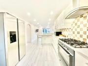 House 6 Bedroom For Sale Cheadle Staffordshire 425000...