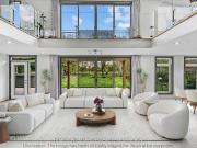 House with pool and garden