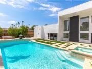 House with pool and garden