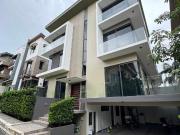 House and Lot 4BR with Den For Rent Mckinley Hill...