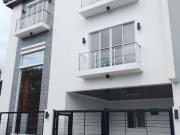 House and lot For sale 7 Bedrooms 148 sqm in Greenwoods...