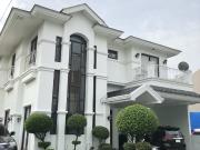 House and Lot for Sale at Mahogany Place 1, Acacia...