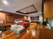 HOUSE AND LOT FOR SALE IN AYALA ALABANG VILLAGE,...