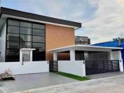 House and Lot for Sale in [ BF Homes Parañaque City ] 5...