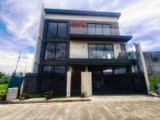 House and Lot for Sale in Fernblade St. Greenwood...
