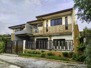 House and Lot for Sale in Las Pinas City at Angela Village