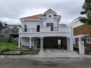 House and Lot for Sale in Las pinas very near Alabang...