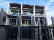 House and Lot for sale in Mandaluyong City triplex High End
