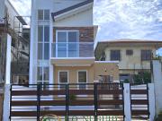 House and Lot for Sale in Molino, Bacoor, Cavite!