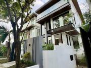 House and lot for sale in St Ignatius Village Quezon City