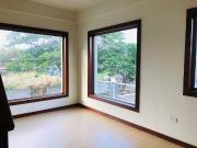HOUSE AND LOT FOR SALE IN VALLE VERDE 7