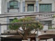 House and Lot For Sale! @ Makati 150M