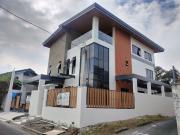 House and Lot with Swimming Pool and Deck For Sale in...