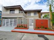 House and Lot With Swimming pool For Sale in Greenwoods...