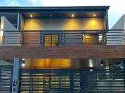 House and Lot with swimming pool in Greenwoods Executive... House and Lot with swimming pool in Greenwoods Executive...