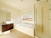 house at 10 Sing Crescent, Berwick, VIC 3806, Australia