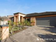 house at 13 Aisha Cr, Dingley Village, VIC 3172, Australia
