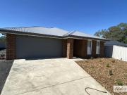 Stunning 4 Bedroom Family Home for Rent Stunning 4 Bedroom Family Home for Rent