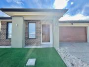 house at 87 Whitecross Drive, Thornhill Park, VIC 3335,...