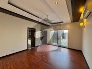 House Available For Sale In Cantt