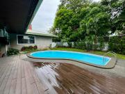 House Bungalow 4 Bedroom with Pool For Rent Dasmarinas...