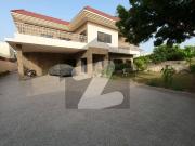 House For Grabs In 1000 Square Yards Karachi