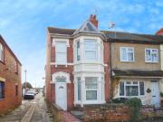 house for rent at Broad Street, Swindon United Kingdom