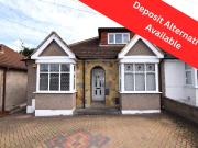 house for rent at Hill Crescent, Hornchurch, RM11, UK
