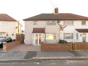 house for rent at Layton Crescent, Croydon