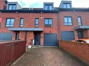 House for rent Booth Square, SK8