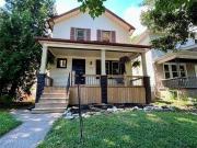 house for rent in 1115 Gladstone Windsor, Ontario