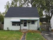 house for rent in 1256 California Avenue Windsor, Ontario