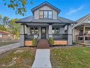 house for rent in 1352 Aubin Windsor, Ontario