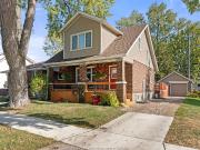 house for rent in 1784 Francois Road Windsor, Ontario