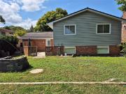 house for rent in 608 Winchester Crescent Sarnia, Ontario