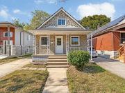 house for rent in 649 Bridge Avenue Windsor, Ontario