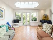 house for rent in Alexandra Park Road Muswell Hill, N10