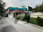 House For Rent in F 8