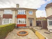 house for rent in Layfield Crescent Hendon, NW4